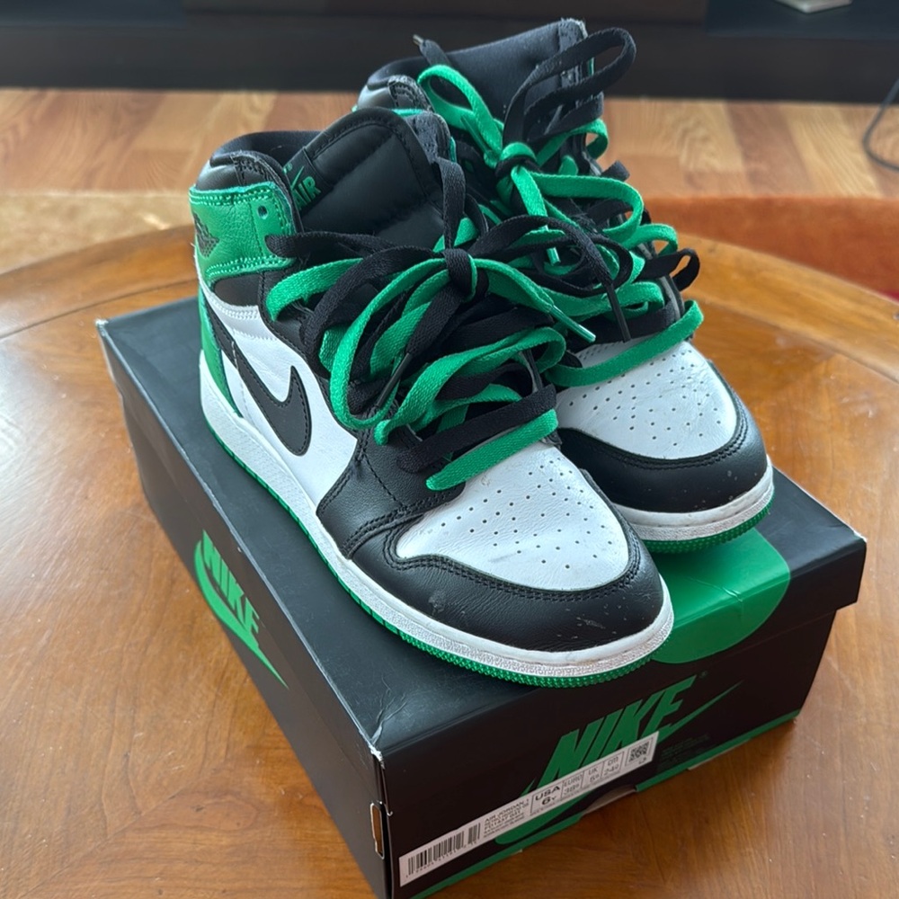 Nike Air Jordan 1 Retro High OG Black Green White